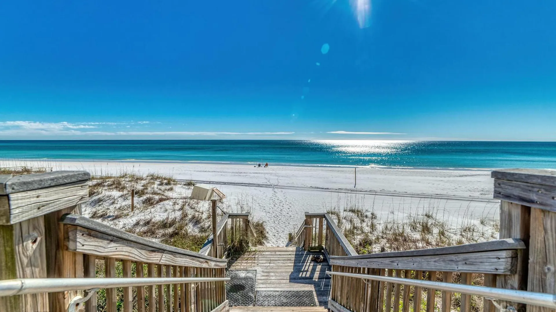 Beach House Condominiums D602 - Beachfront With Pool, Wifi, & Beach Service Destin Apartment