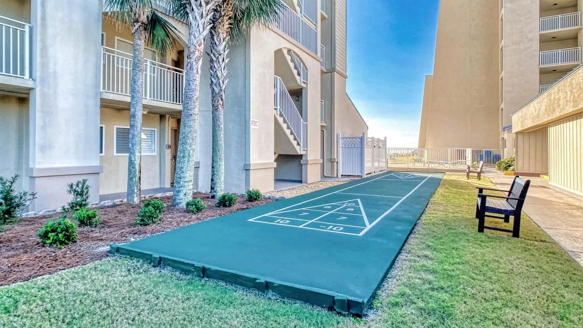 Apartment Beach House Condominiums D602 - Beachfront With Pool, Wifi, & Beach Service Destin United States