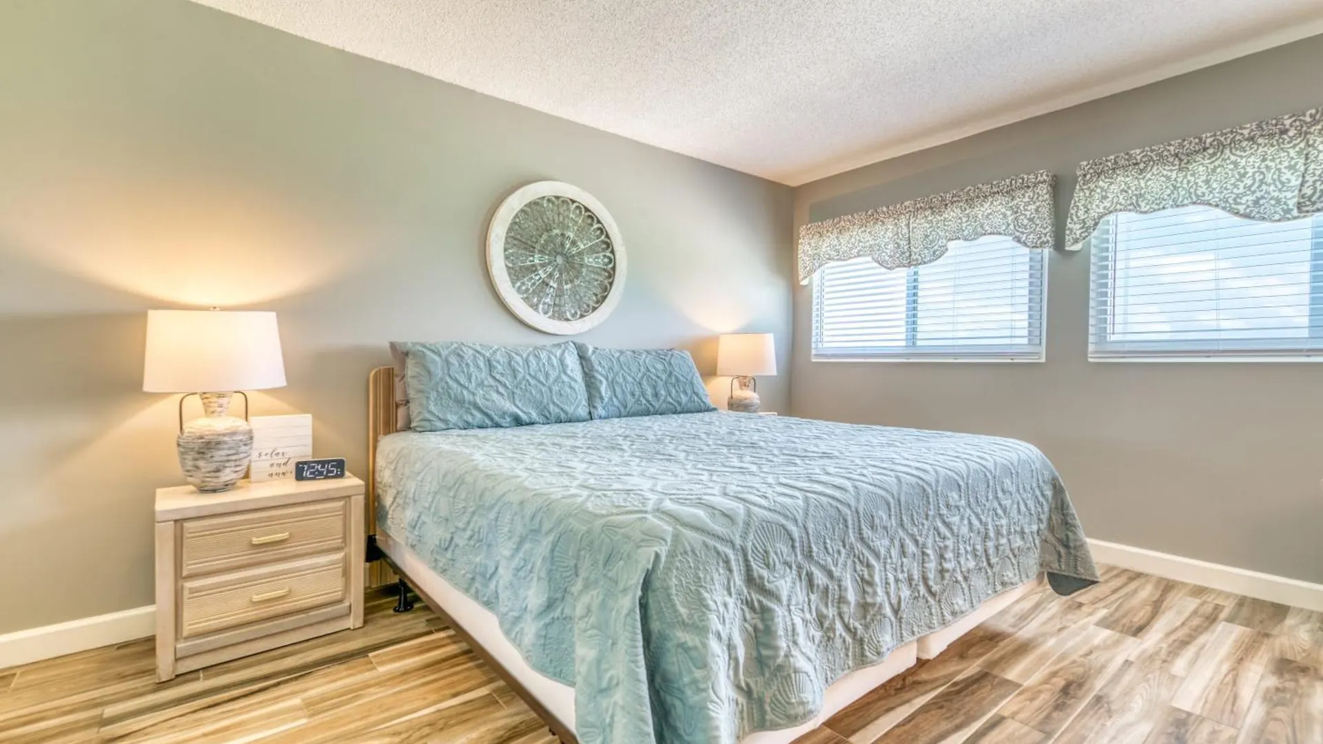 Beach House Condominiums D602 - Beachfront With Pool, Wifi, & Beach Service Destin United States