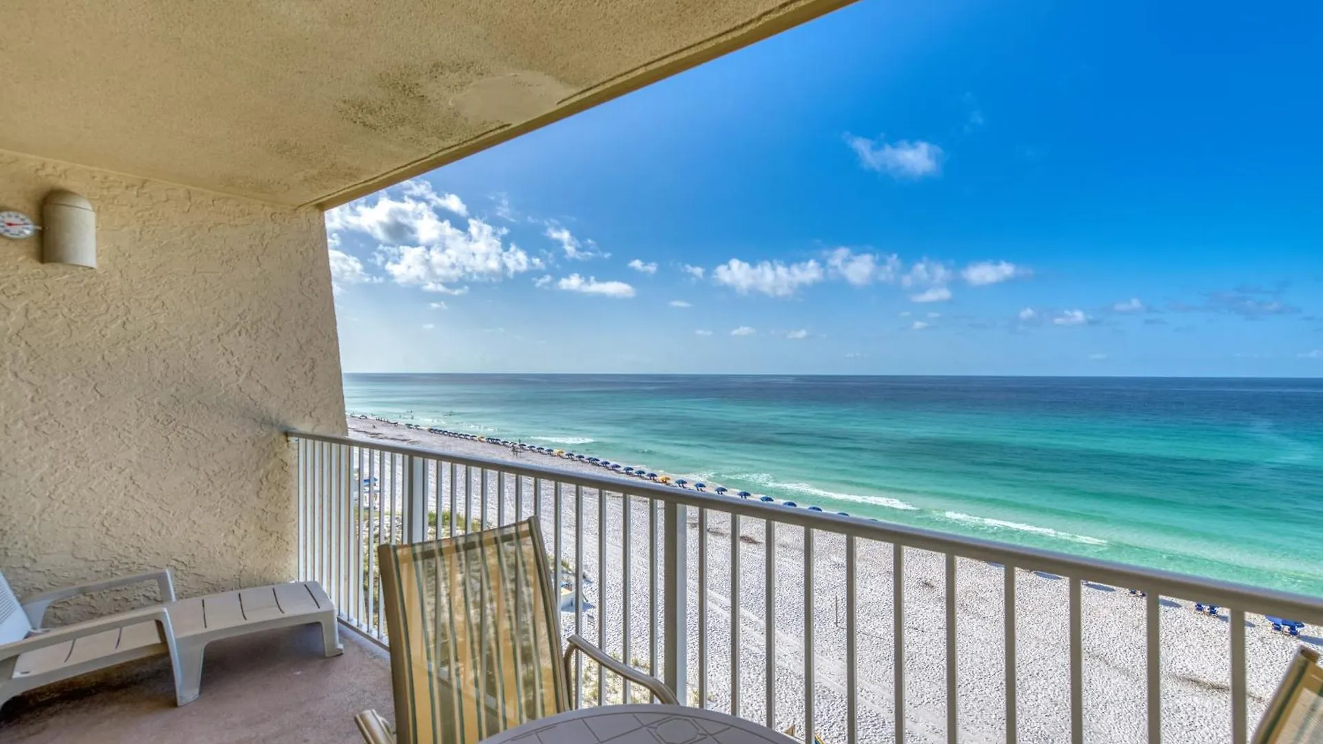 Beach House Condominiums D602 - Beachfront With Pool, Wifi, & Beach Service Destin