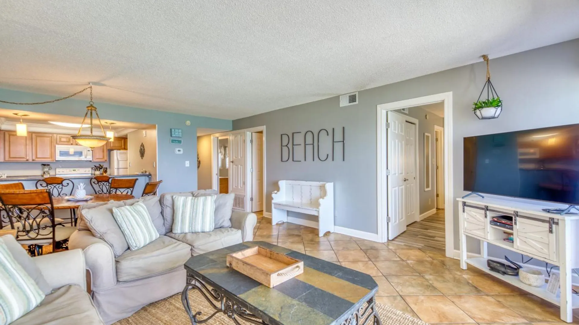 Apartment Beach House Condominiums D602 - Beachfront With Pool, Wifi, & Beach Service Destin United States
